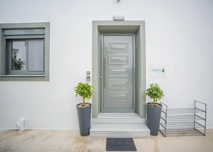 Arokaria Seaview House *