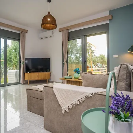 Arokaria Seaview House