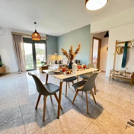 Arokaria Seaview House