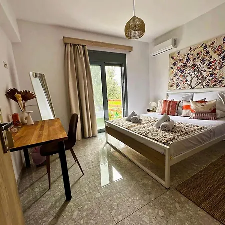 Arokaria Seaview House * Коскину